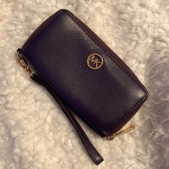 Michael Kors Boho Purse & Wallet Set Purple - Picture 6 of 8